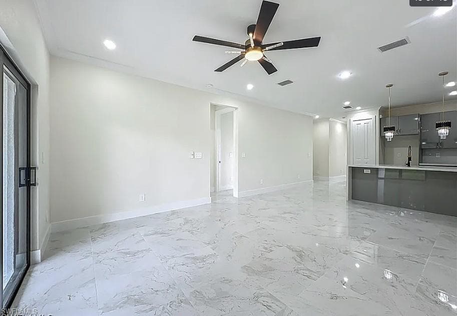 316 Poplar ST, LEHIGH ACRES FL 33974-3