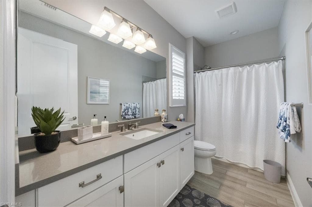 2560 Seychelles DR # 1005, NAPLES FL 34112-15