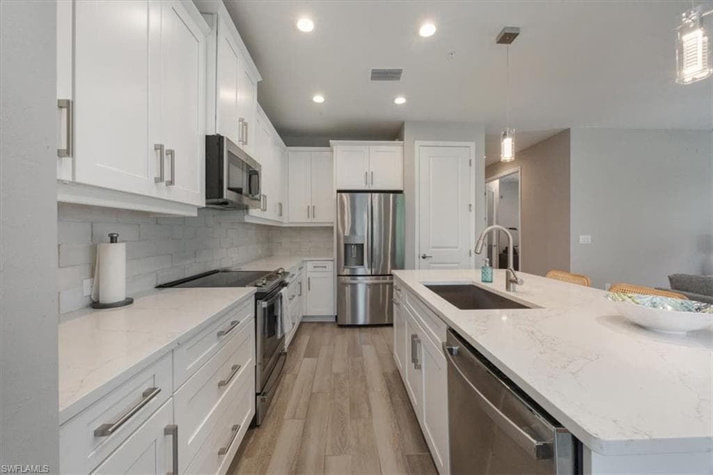 2560 Seychelles DR # 1005, NAPLES FL 34112-6