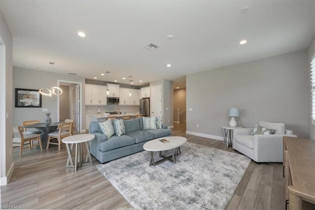 2560 Seychelles DR # 1005, NAPLES FL 34112-4