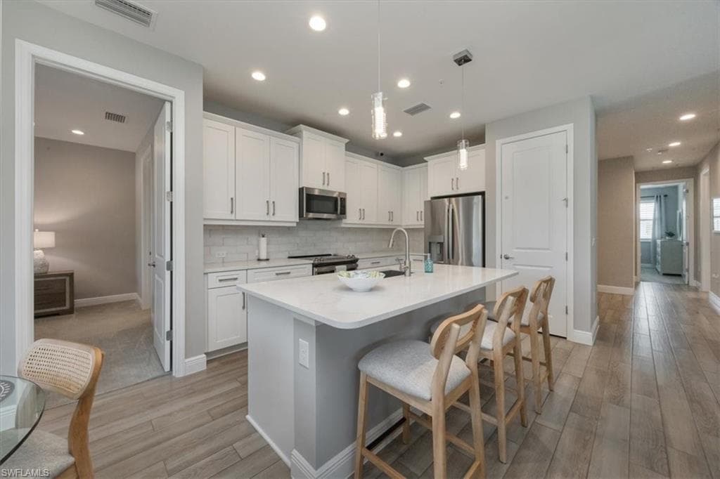 2560 Seychelles DR # 1005, NAPLES FL 34112-8