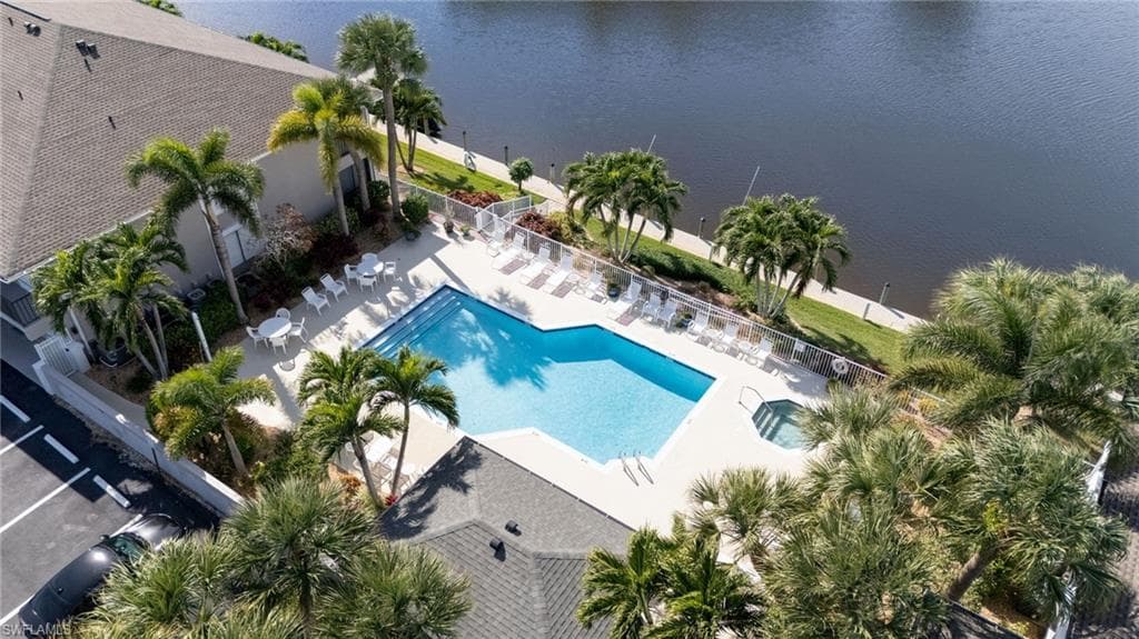 4718 SW 12th PL # 209, CAPE CORAL FL 33914-25