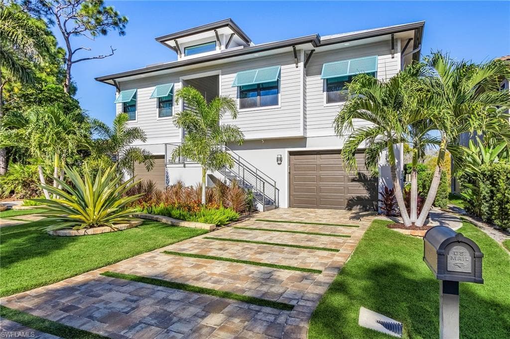 9143 Brendan Lake CT, BONITA SPRINGS FL 34135-3