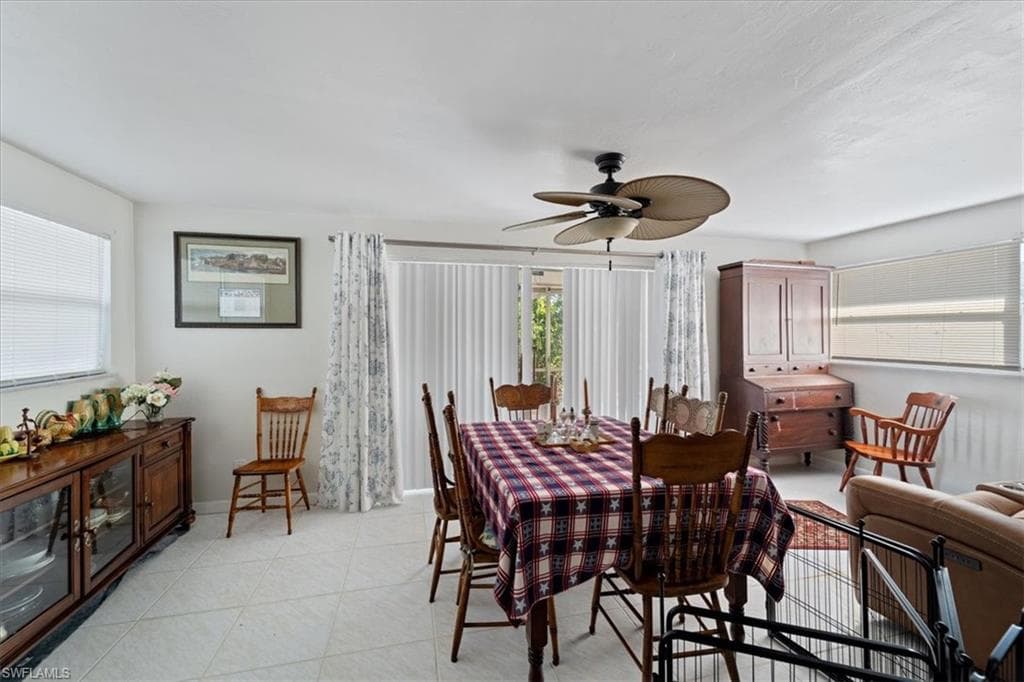 1514 Canal ST, LEHIGH ACRES FL 33936-4