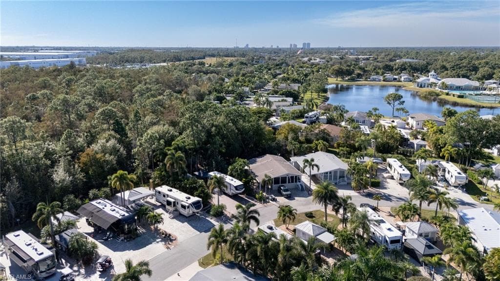 5846 Burrwood CT E-6