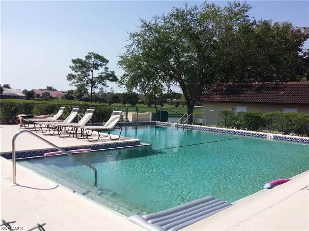 9856 Costa Mesa LN # 601, BONITA SPRINGS FL 34135-38