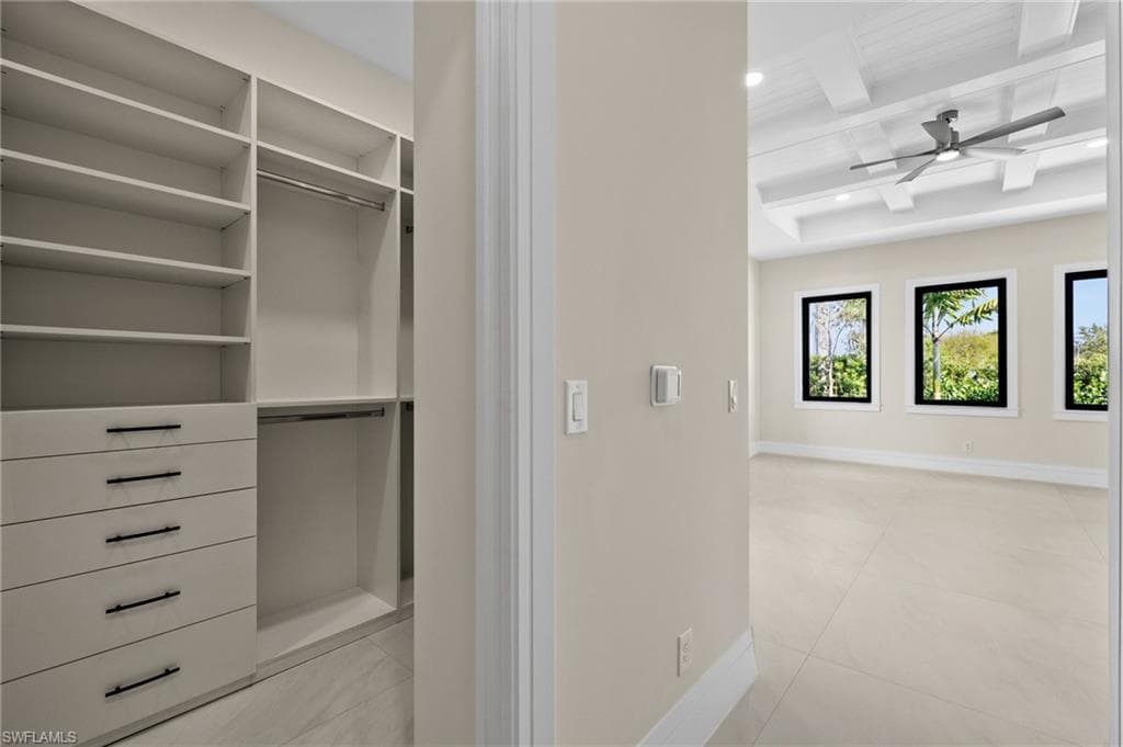 1045 Morningside DR, NAPLES FL 34103-32