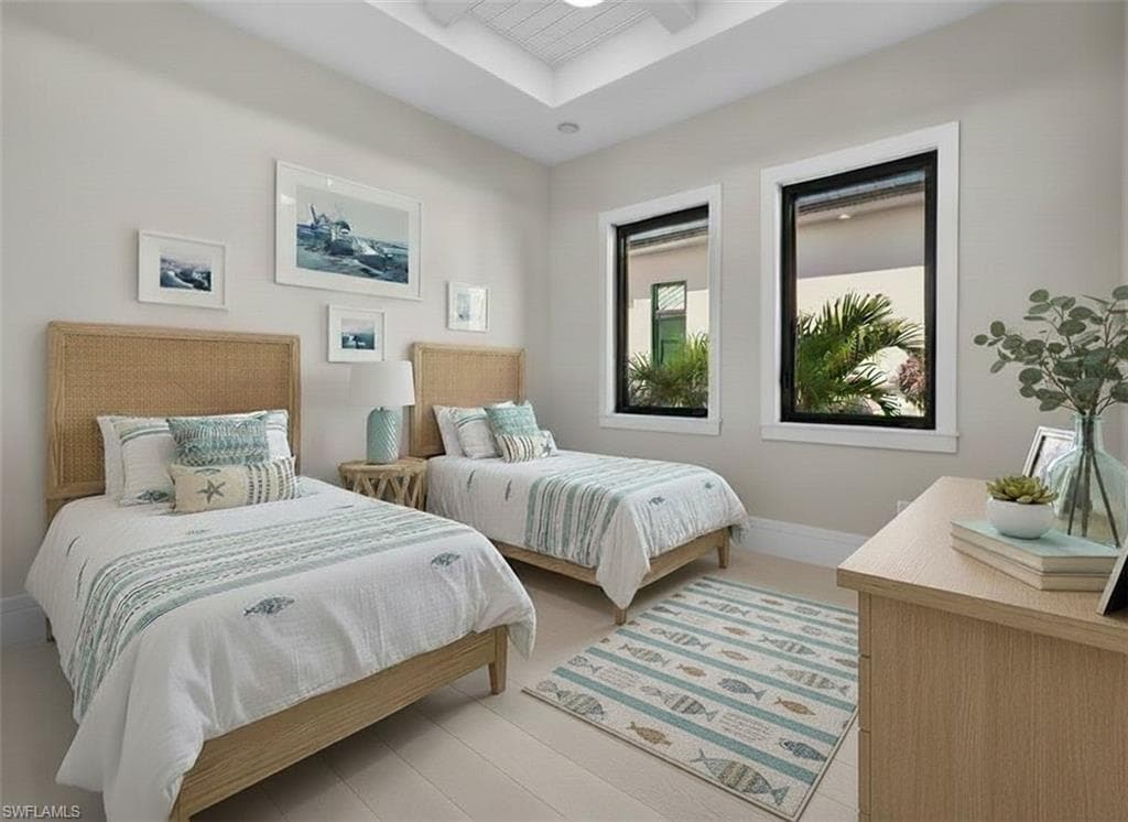 1045 Morningside DR, NAPLES FL 34103-38