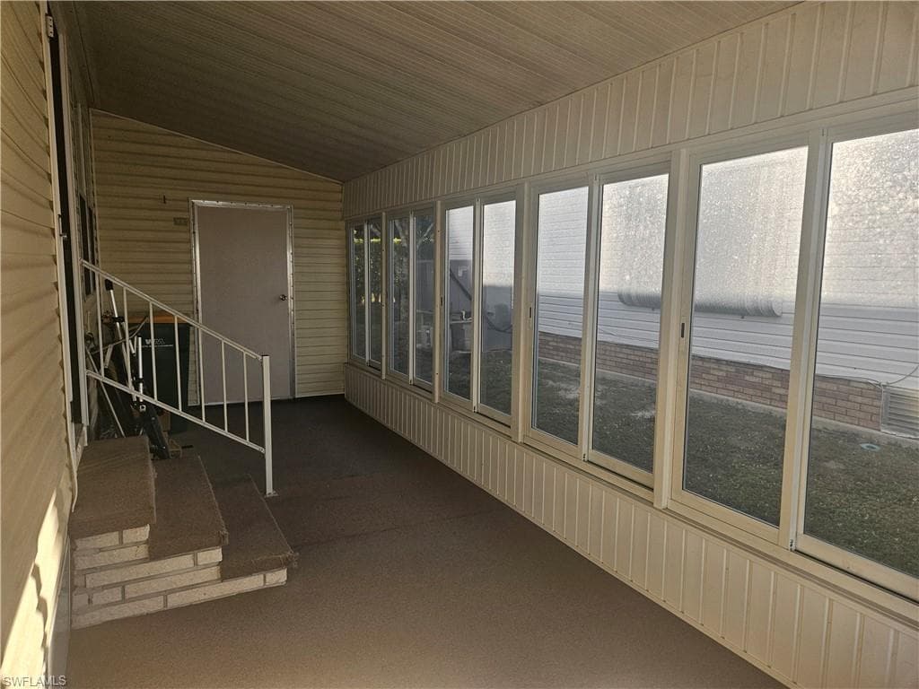 38 Turquoise AVE # 38T, NAPLES FL 34114-5