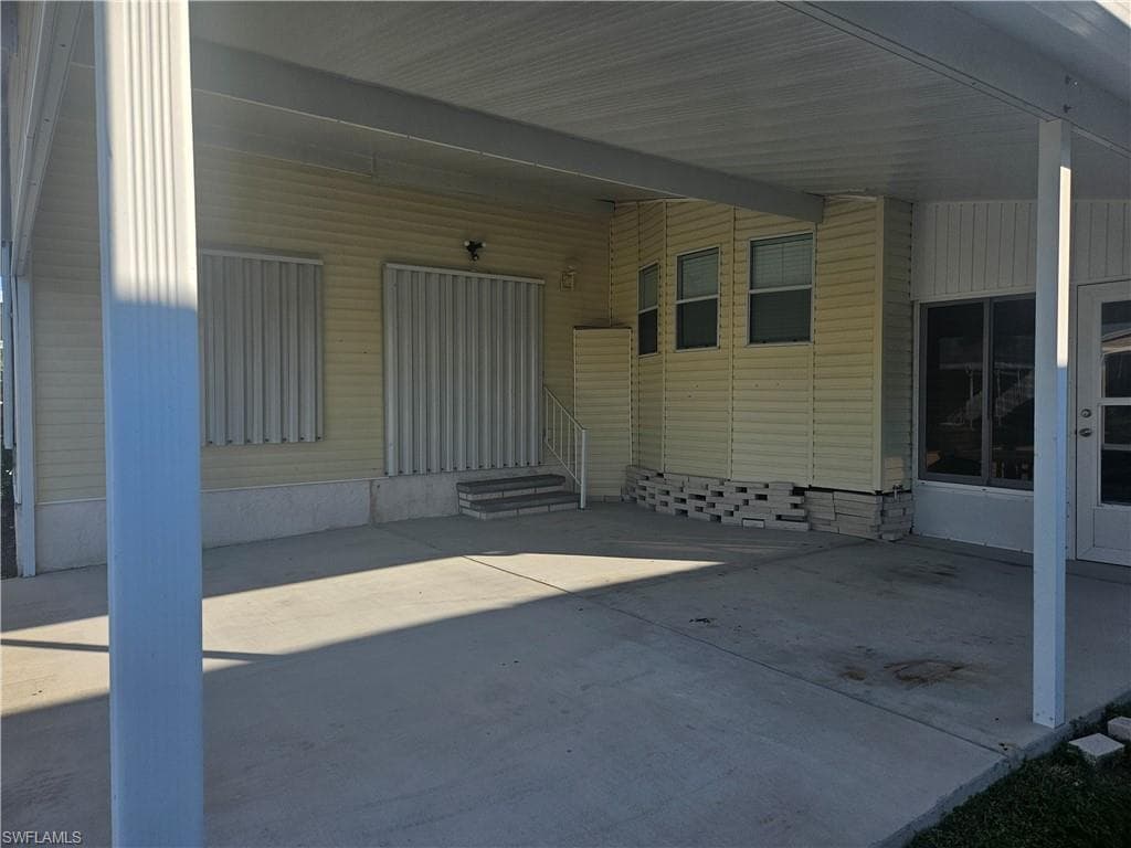 38 Turquoise AVE # 38T, NAPLES FL 34114-2