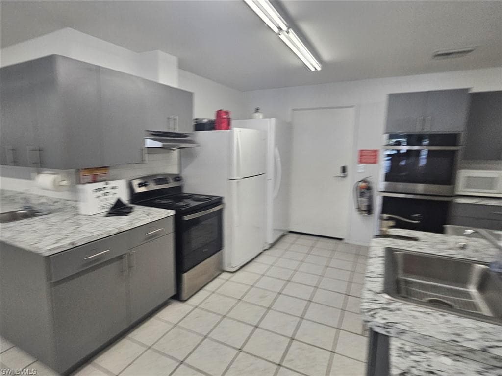 38 Turquoise AVE # 38T, NAPLES FL 34114-31