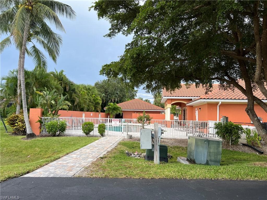 15998 Mandolin Bay DR # 104, FORT MYERS FL 33908-40