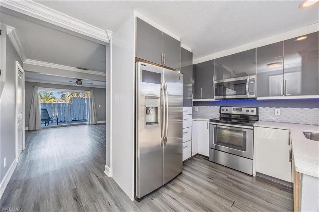 1123 SW 48th TER # 105, CAPE CORAL FL 33914-1