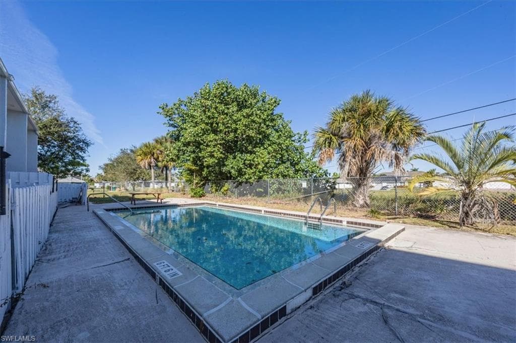 1123 SW 48th TER # 105, CAPE CORAL FL 33914-21