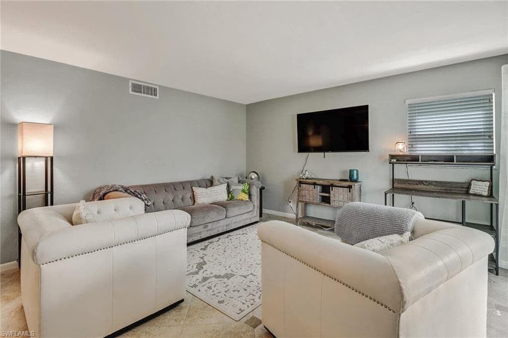 1351 Curlew AVE # 104, NAPLES FL 34102-4