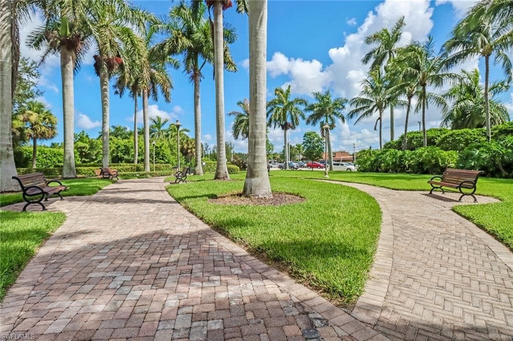 1351 Curlew AVE # 104, NAPLES FL 34102-34