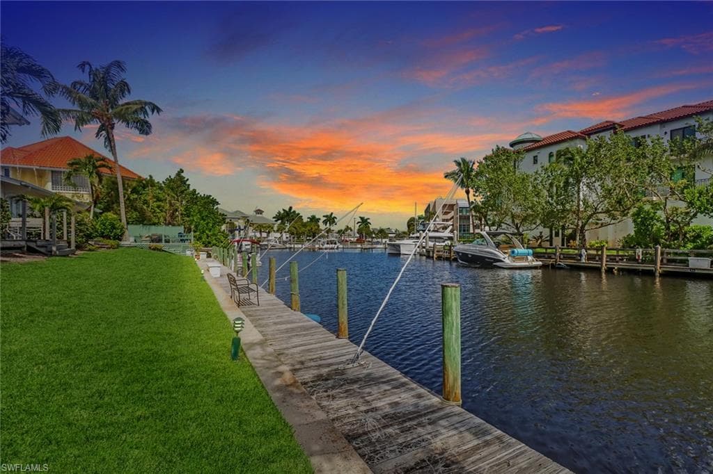 1351 Curlew AVE # 104, NAPLES FL 34102-30