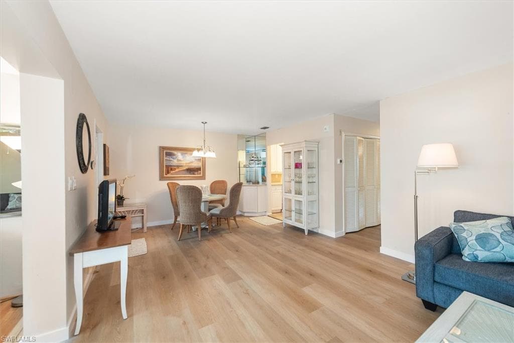 1065 Gulf Shore BLVD N # 205, NAPLES FL 34102-16