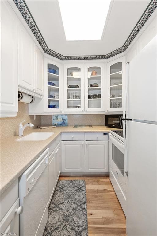 1065 Gulf Shore BLVD N # 205, NAPLES FL 34102-17