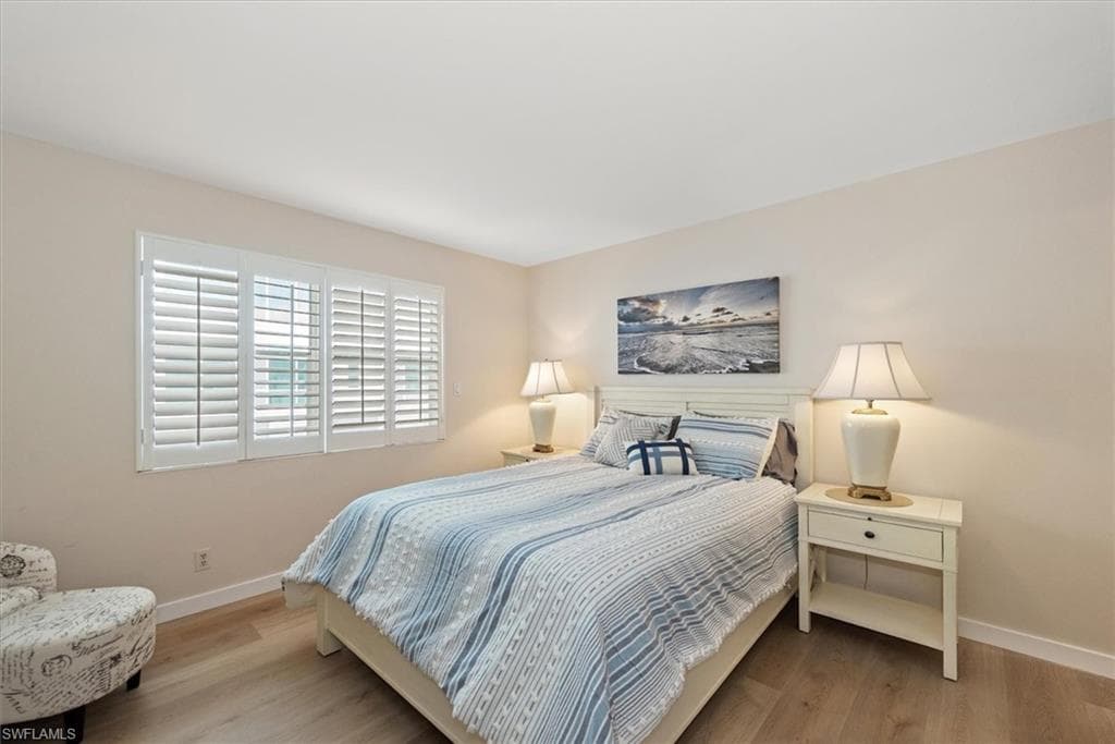 1065 Gulf Shore BLVD N # 205, NAPLES FL 34102-7