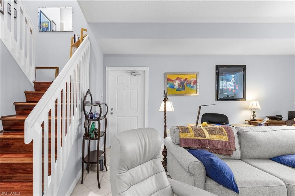 5733 Cove CIR, NAPLES FL 34119-11