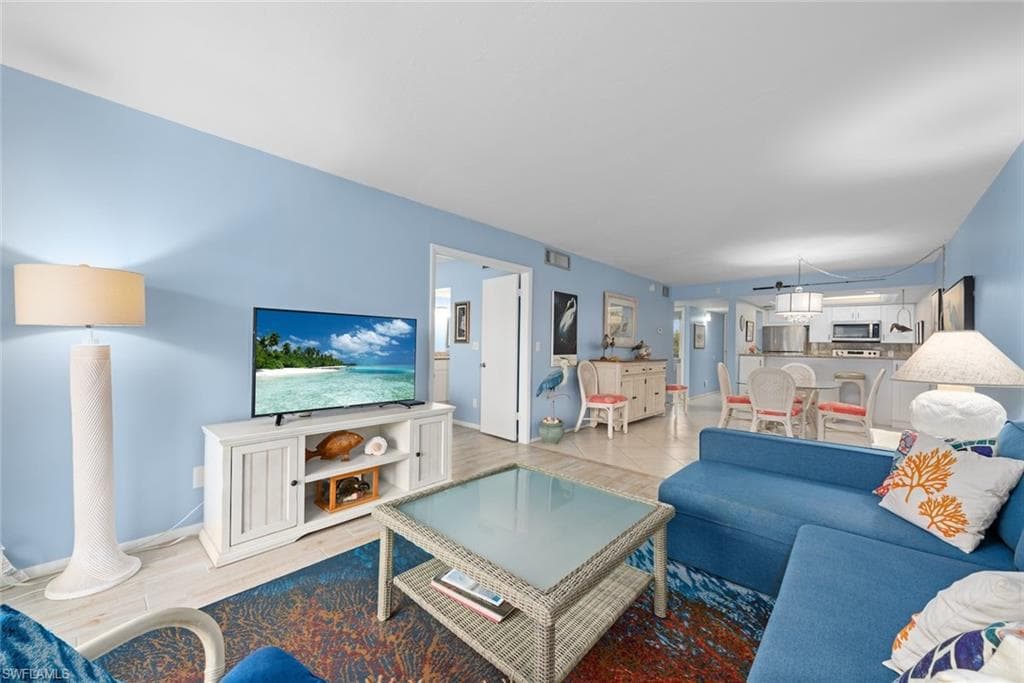 1246 Fulgur ST # 105, SANIBEL FL 33957-2