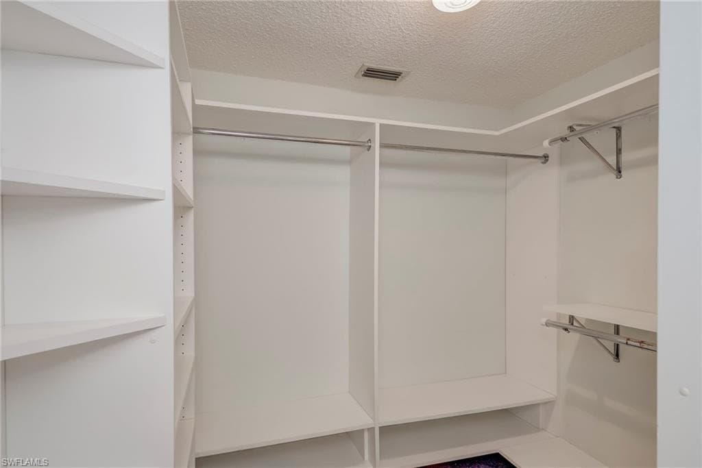 5869 Cobblestone LN # E101, NAPLES FL 34112-11