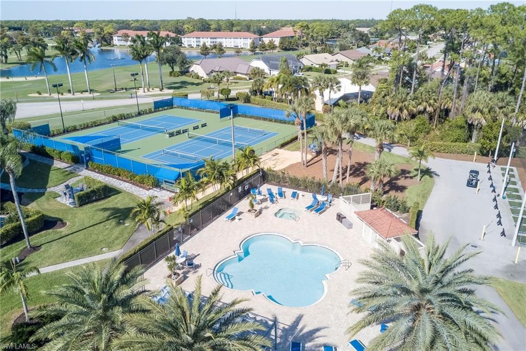 5869 Cobblestone LN # E101, NAPLES FL 34112-28