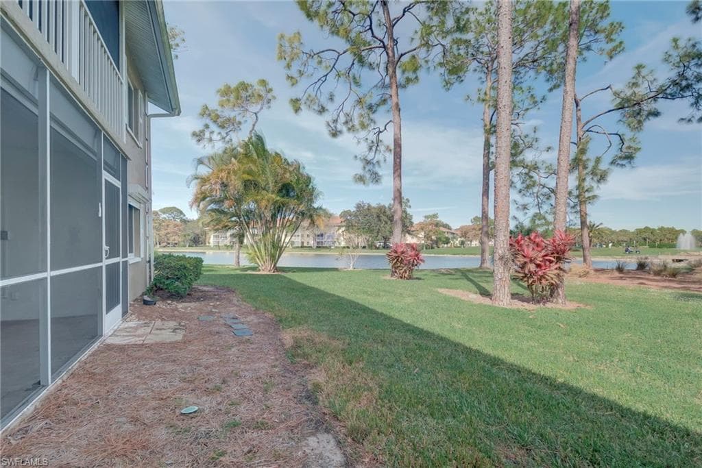 5869 Cobblestone LN # E101, NAPLES FL 34112-20
