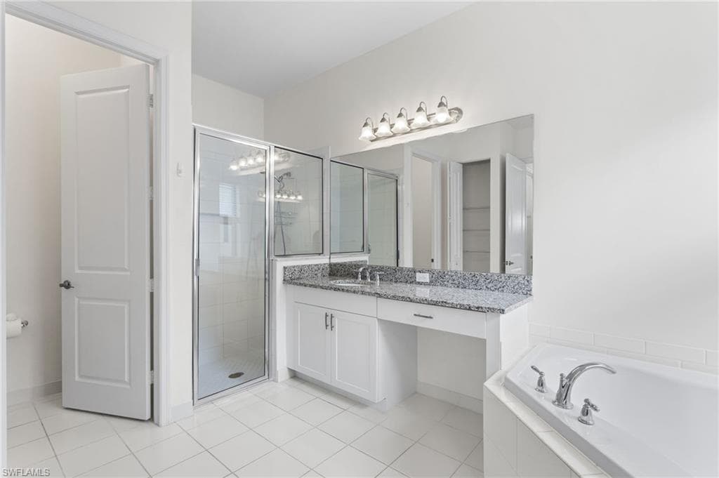 4486 CRIMSON AVE, NAPLES FL 34119-11