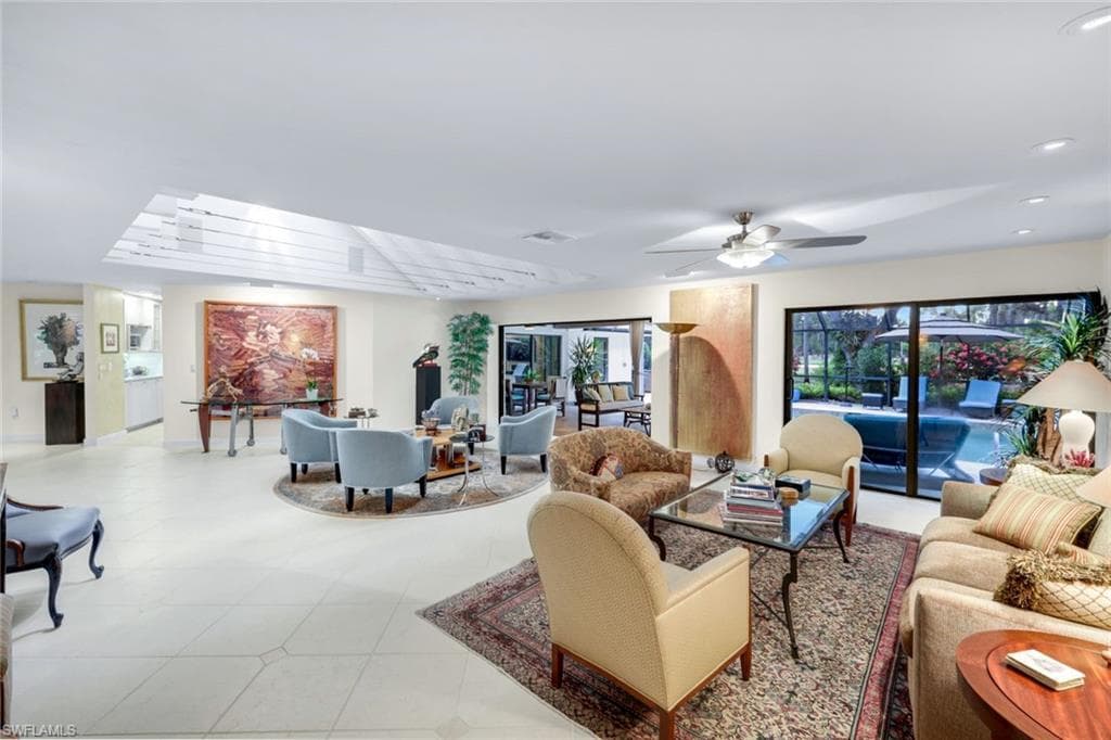 13024 Valewood DR, NAPLES FL 34119-5