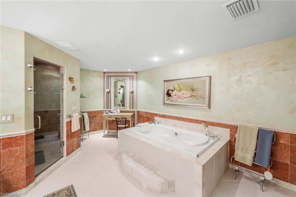 13024 Valewood DR, NAPLES FL 34119-16