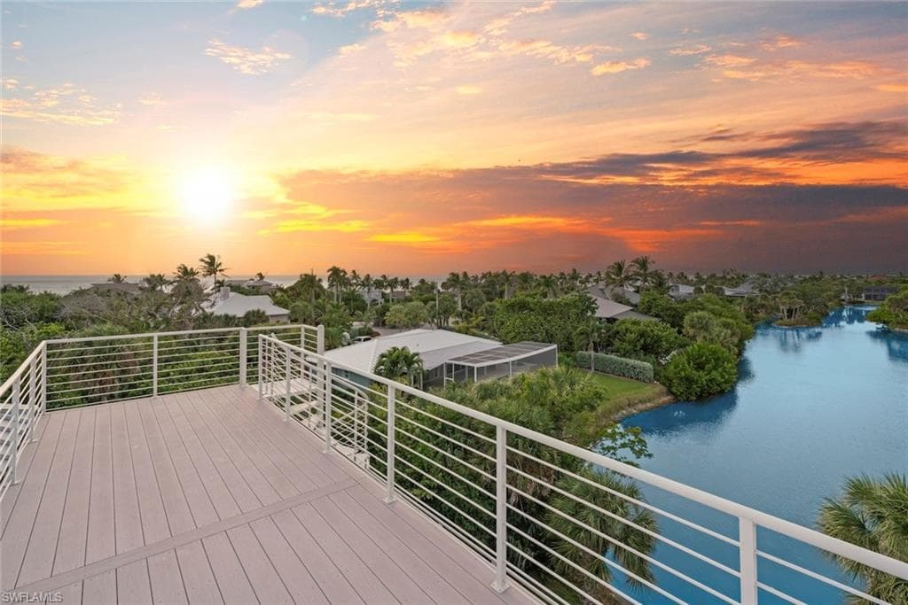 4383 Gulf Pines DR, SANIBEL FL 33957-40