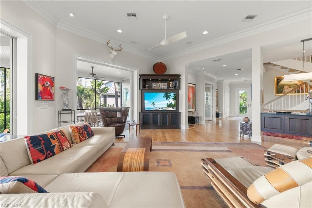 4383 Gulf Pines DR, SANIBEL FL 33957-14