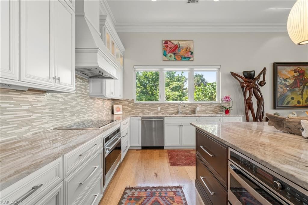 4383 Gulf Pines DR, SANIBEL FL 33957-10