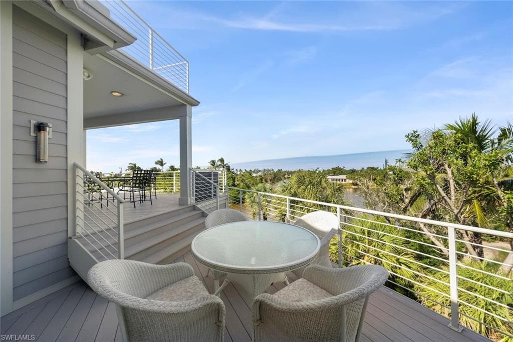 4383 Gulf Pines DR, SANIBEL FL 33957-39