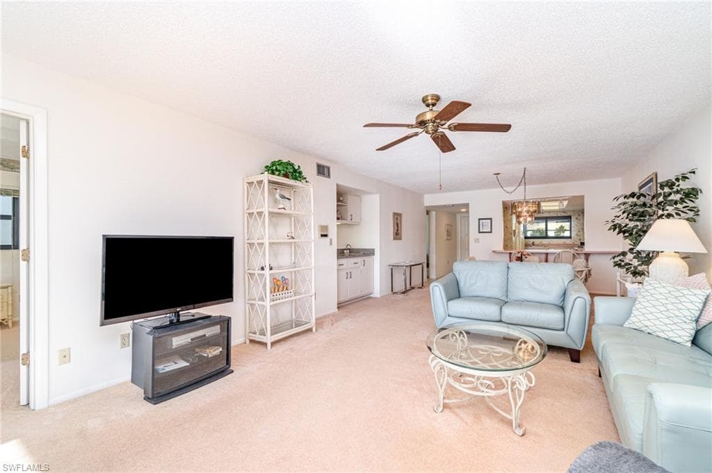 511 SE 43rd ST # 105, CAPE CORAL FL 33904-11