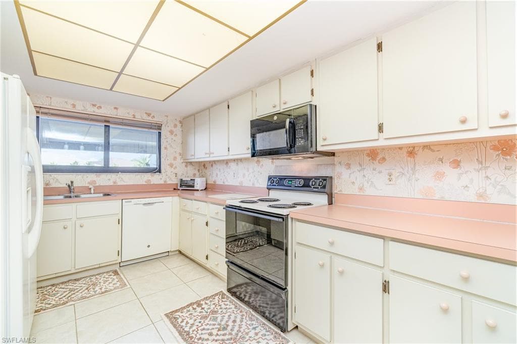 511 SE 43rd ST # 105, CAPE CORAL FL 33904-21