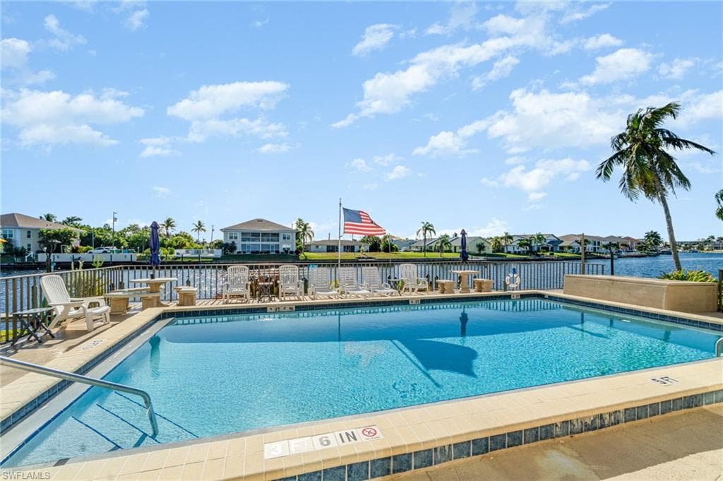 511 SE 43rd ST # 105, CAPE CORAL FL 33904-2