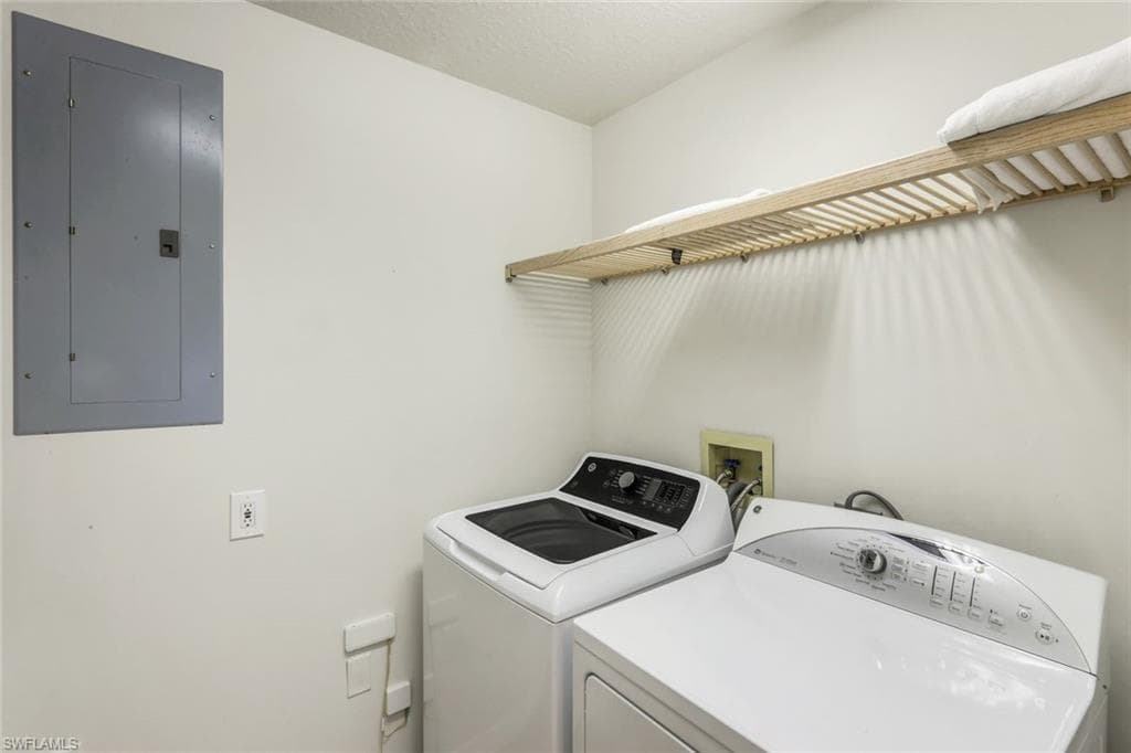 25161 Sandpiper Greens CT # 203, BONITA SPRINGS FL 34134-19