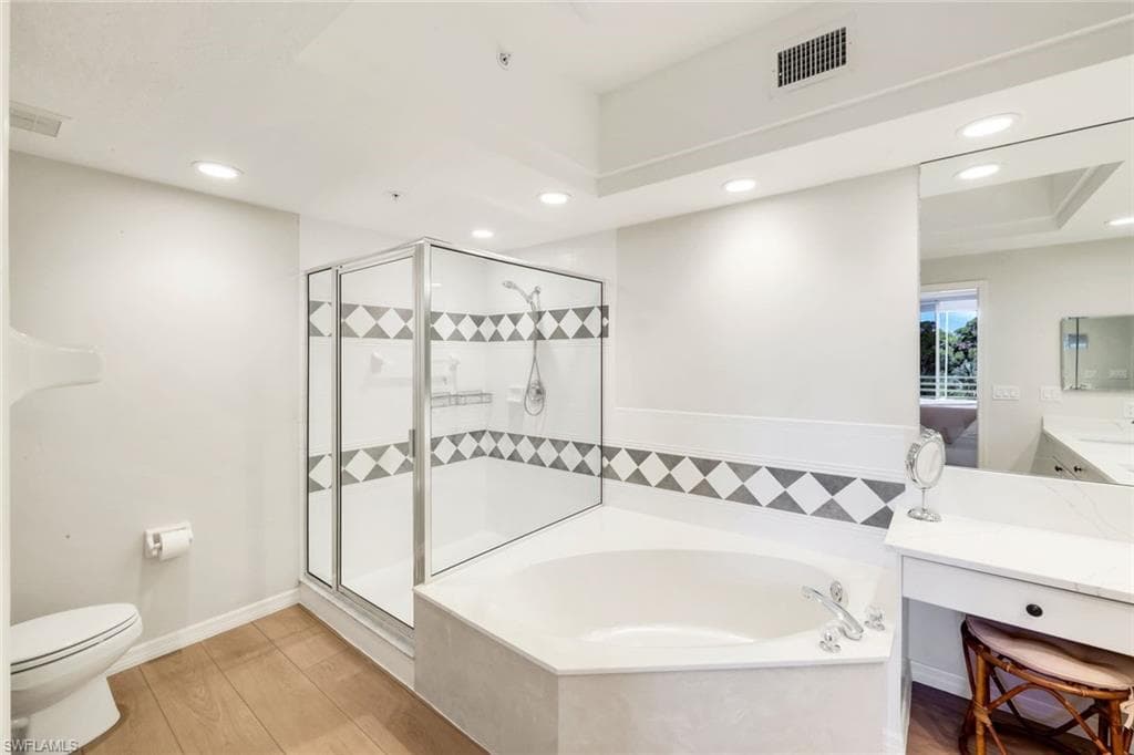 25161 Sandpiper Greens CT # 203, BONITA SPRINGS FL 34134-23