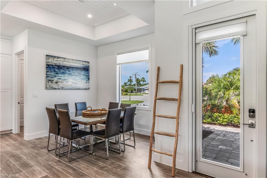 1245 Imperial DR, NAPLES FL 34110-9