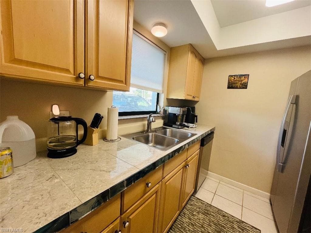 2210 Croton CT, LEHIGH ACRES FL 33936-4