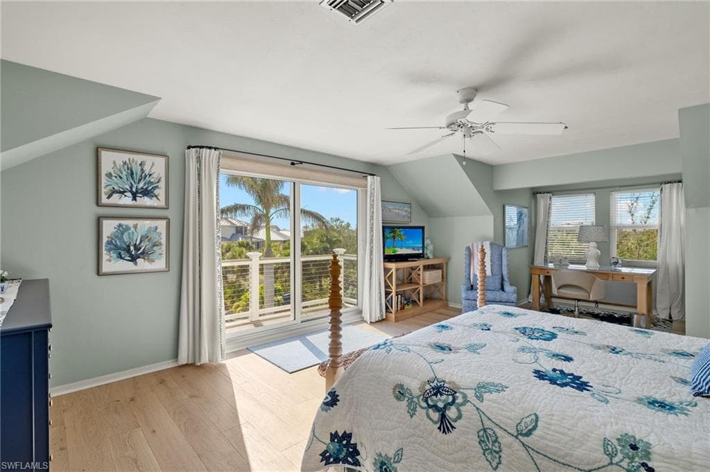4245 Gulf Pines DR, SANIBEL FL 33957-22