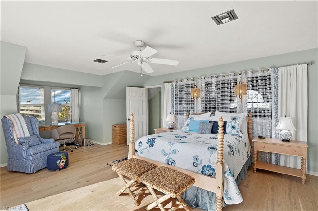 4245 Gulf Pines DR, SANIBEL FL 33957-21