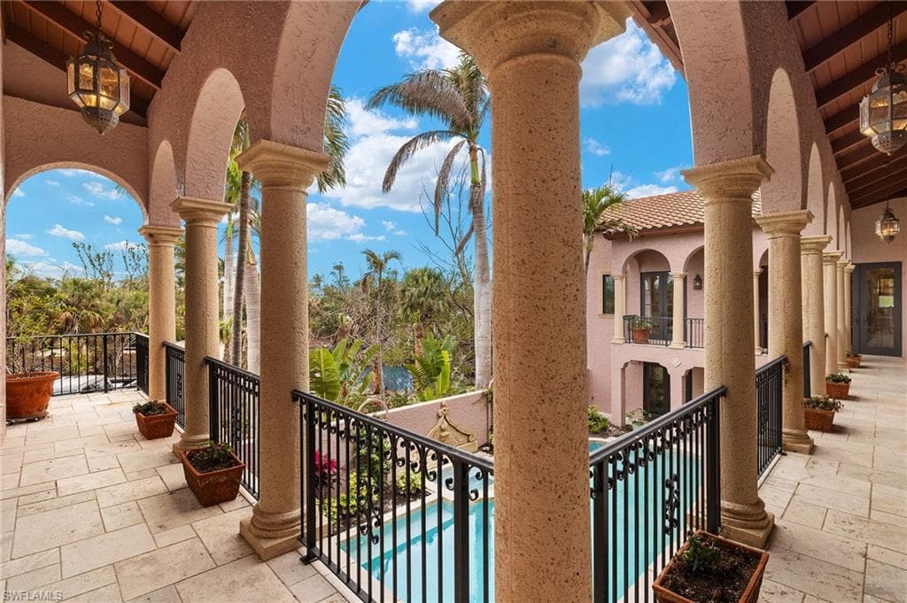 4972 Joewood DR, SANIBEL FL 33957-35