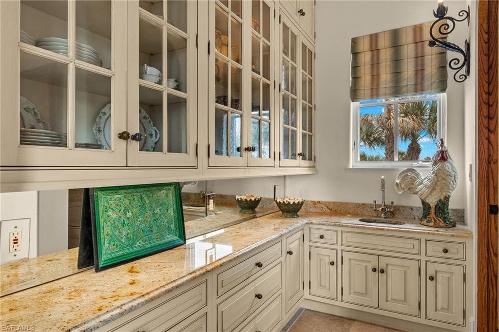 4972 Joewood DR, SANIBEL FL 33957-8
