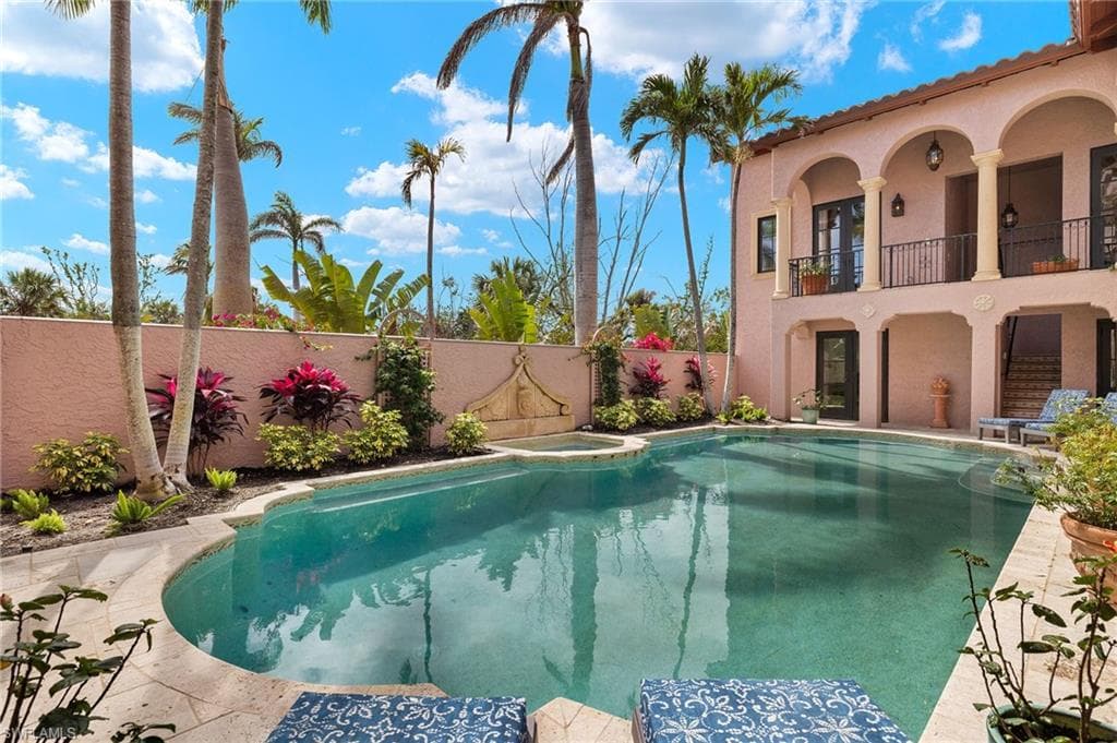 4972 Joewood DR, SANIBEL FL 33957-43