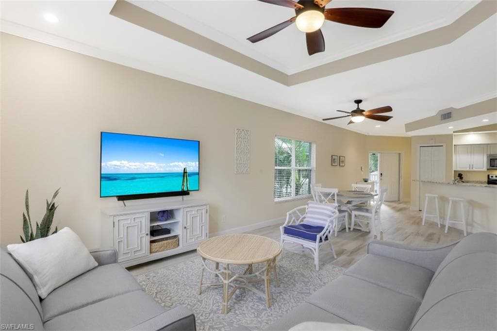 1240 Shady Rest LN # 102, NAPLES FL 34103-5