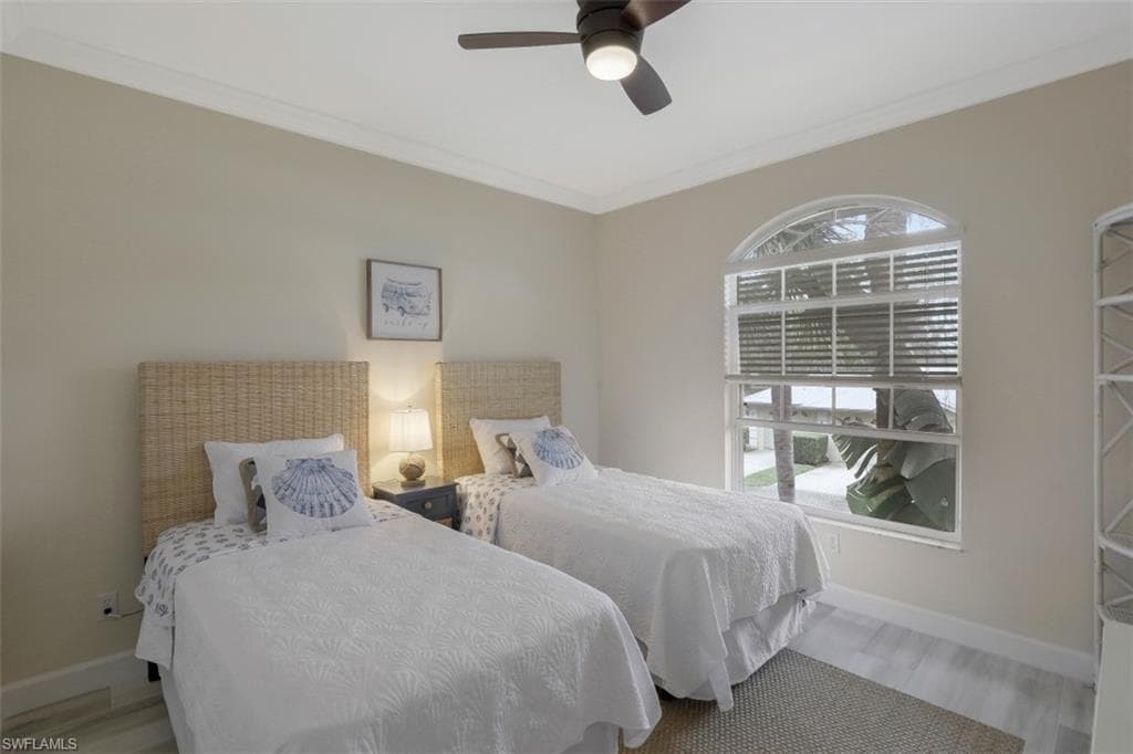 1240 Shady Rest LN # 102, NAPLES FL 34103-17
